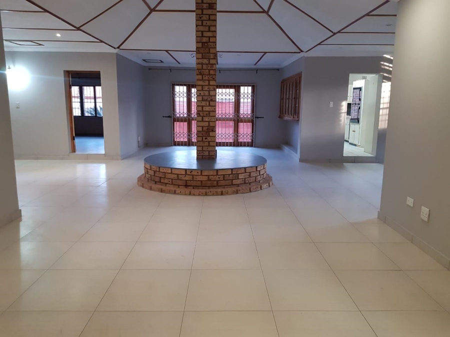 4 Bedroom Property for Sale in Kuruman Northern Cape